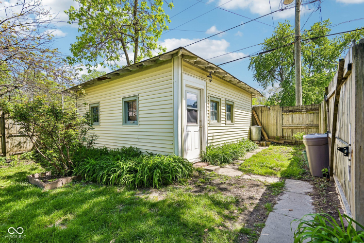 Listing Image 45