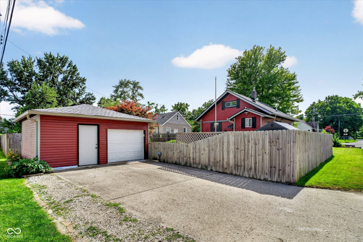 Listing Image 24