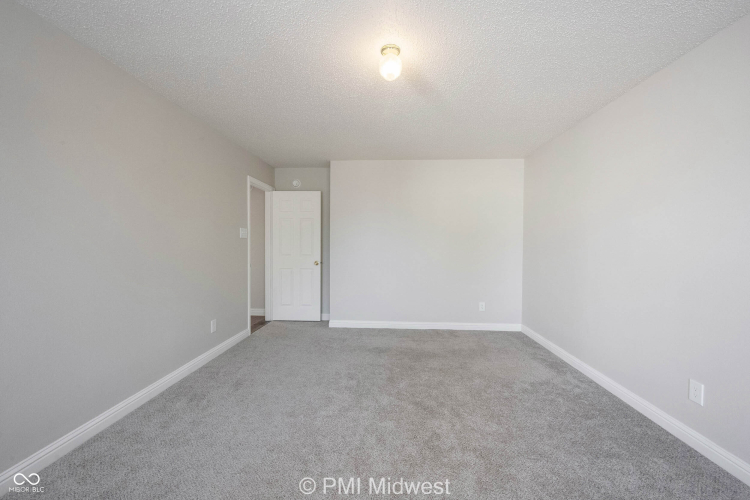 Listing Image 41
