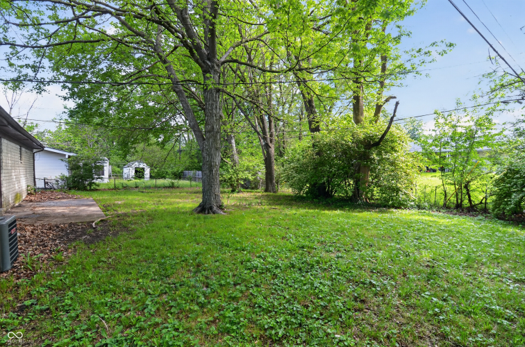 Listing Image 3