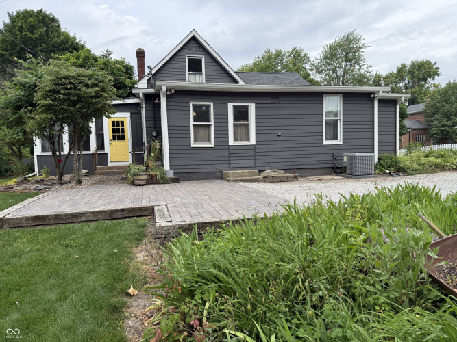 Listing Image 3