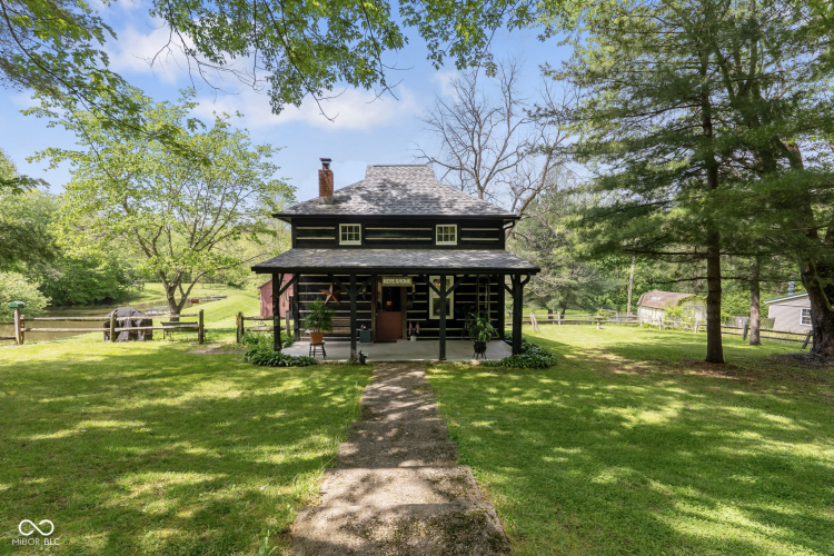 Listing Image 4
