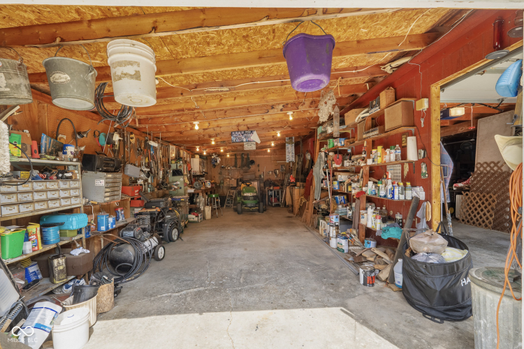 Listing Image 42