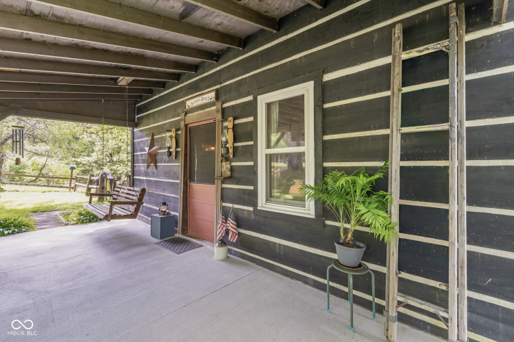 Listing Image 6