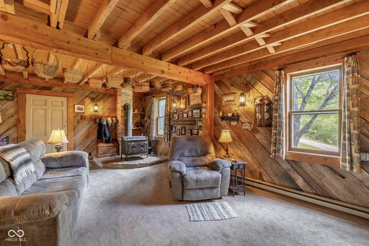 Listing Image 8