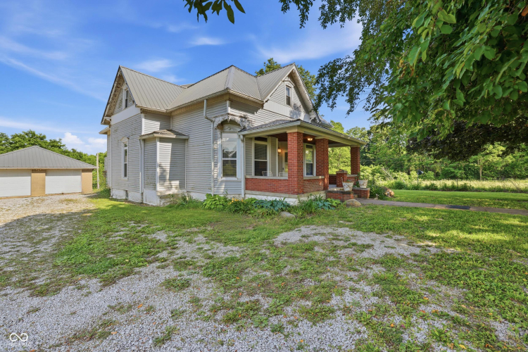 Listing Image 4