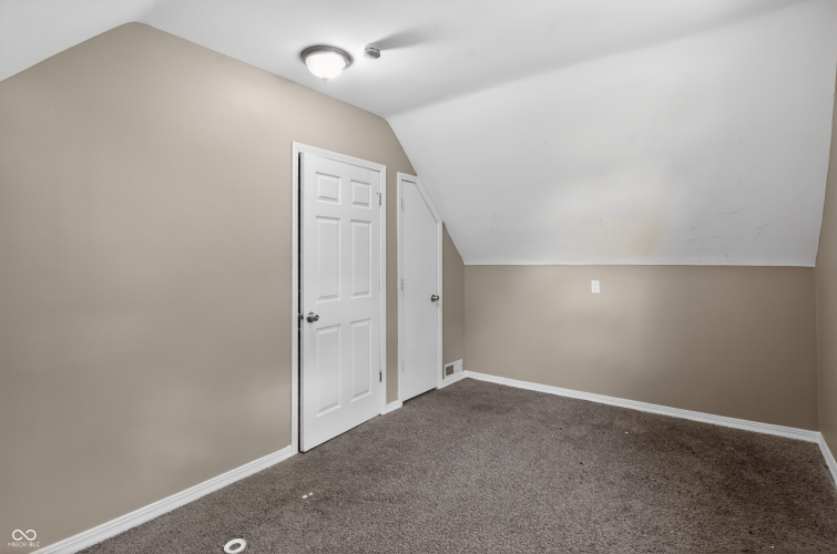 Listing Image 29