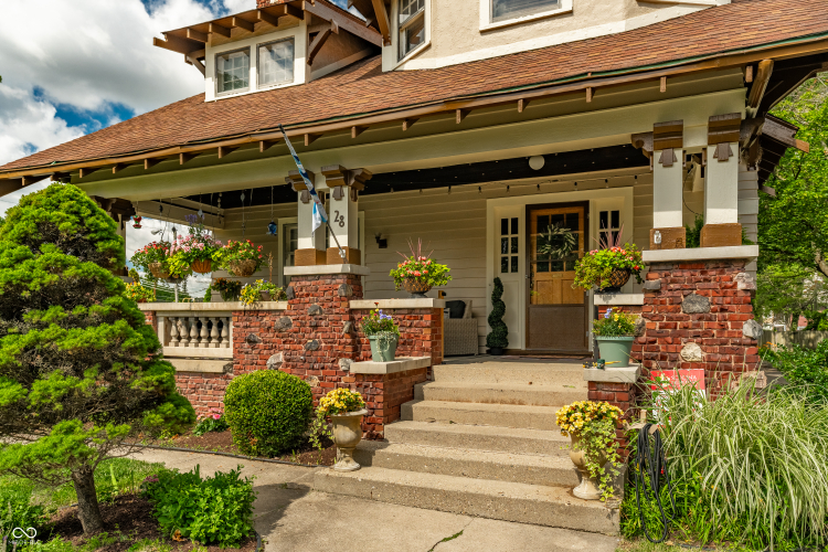 Listing Image 4