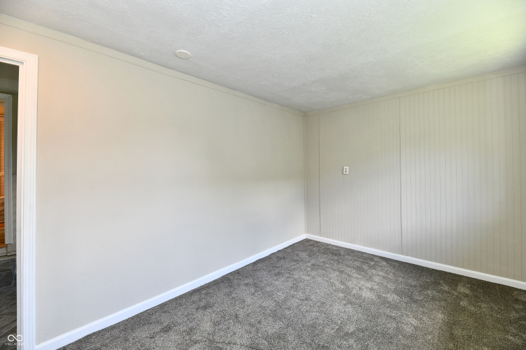 Listing Image 41