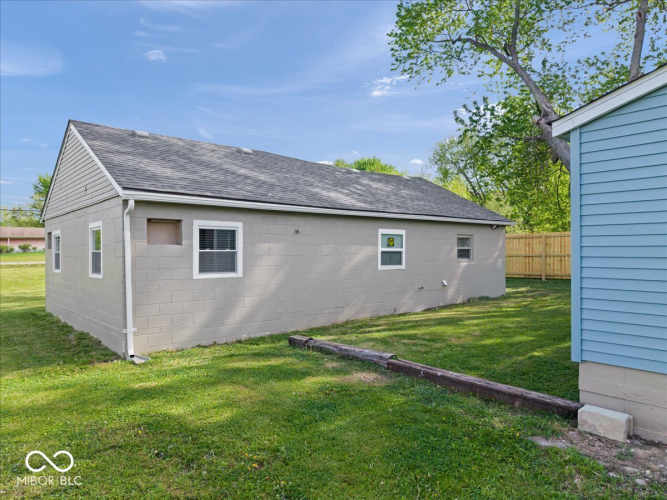 Listing Image 21