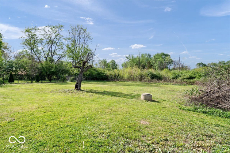 Listing Image 33