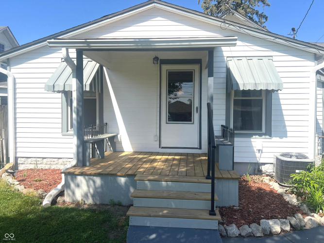 Listing Image 12