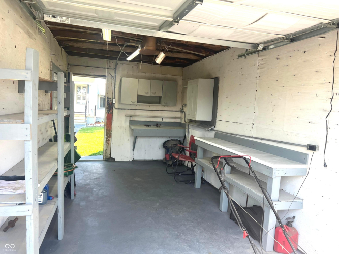 Listing Image 48