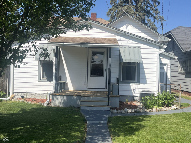Listing Image 8