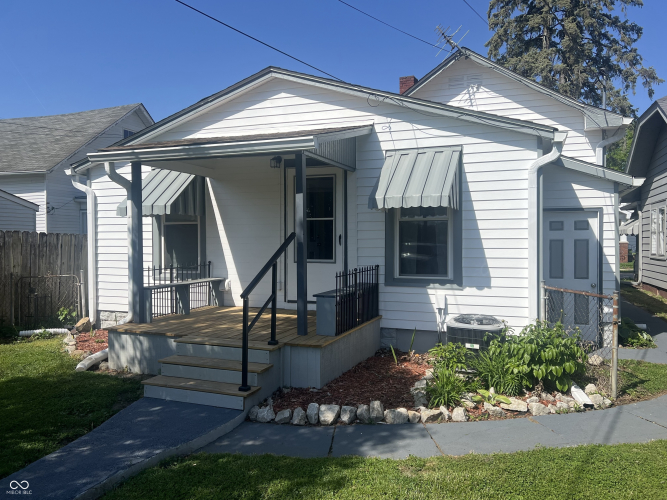Listing Image 9