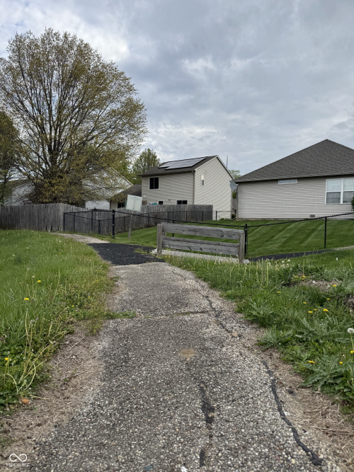 Listing Image 16