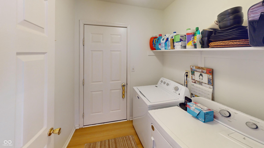 Listing Image 23