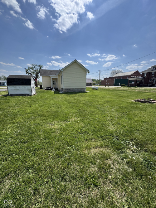 Listing Image 5