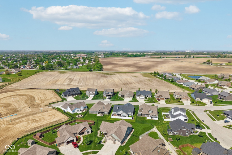 Listing Image 79