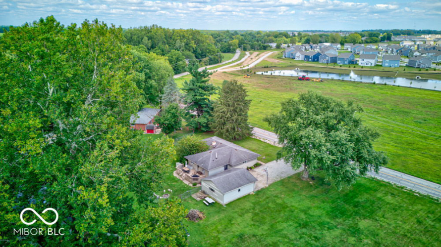 Listing Image 44