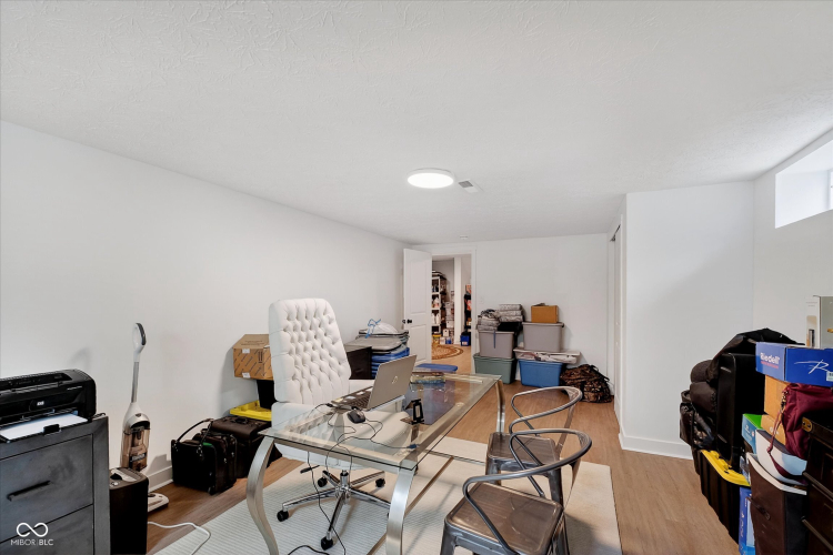 Listing Image 30