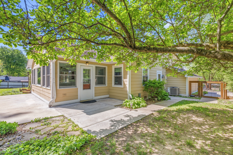 Listing Image 17