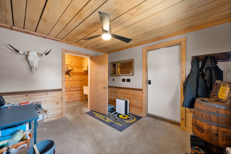 Listing Image 41