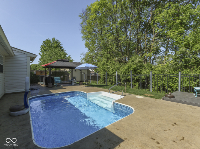 Listing Image 40