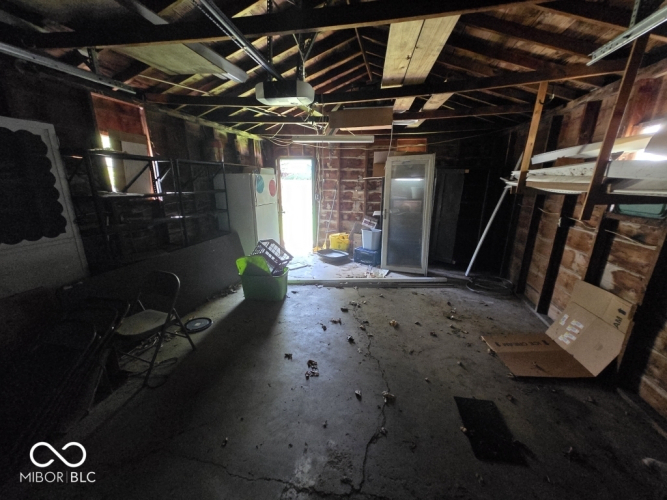 Listing Image 24