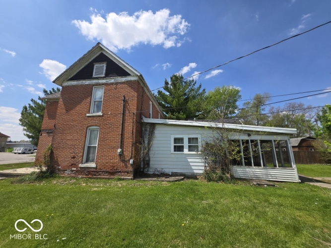 Listing Image 6