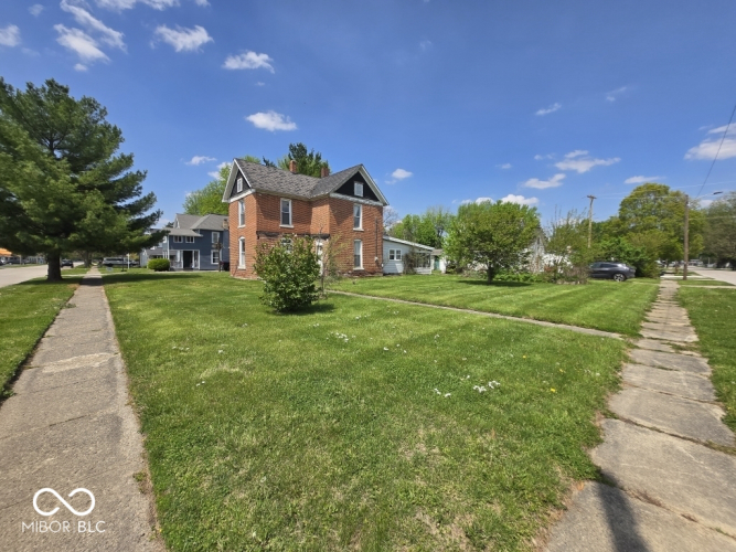Listing Image 8