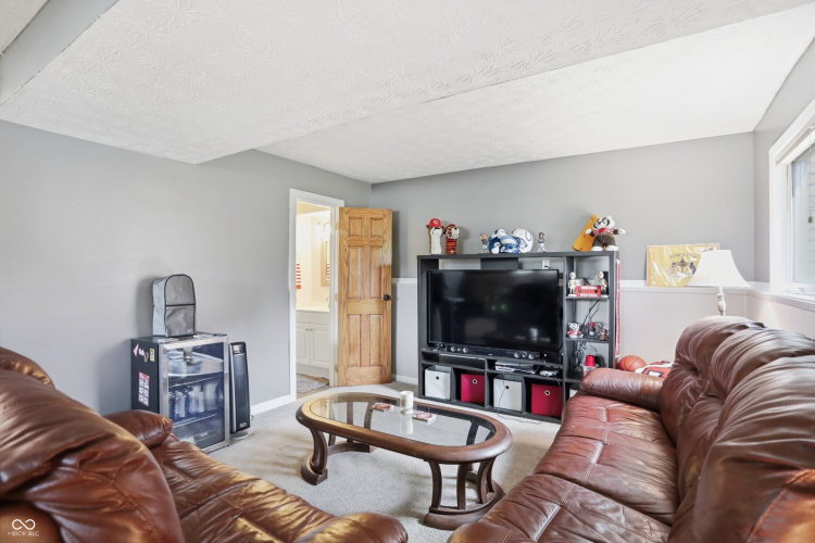 Listing Image 39