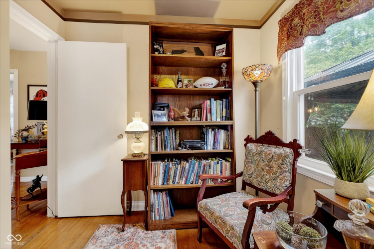 Listing Image 16