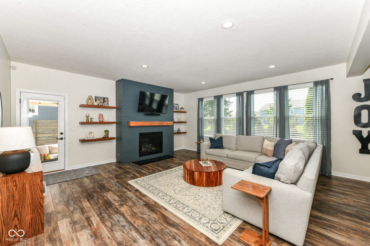 Listing Image 22