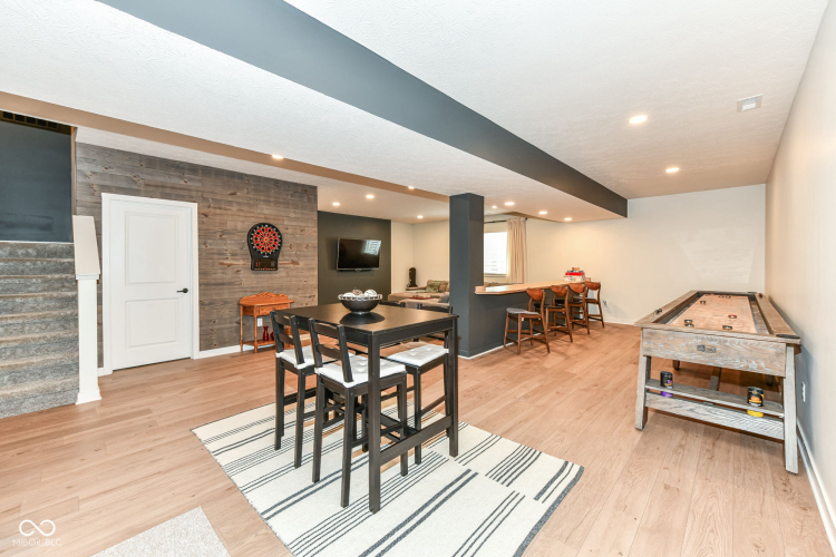 Listing Image 58