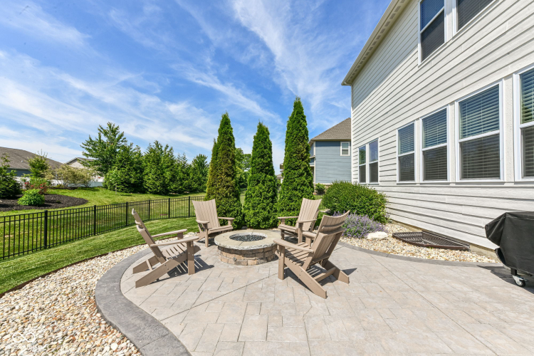 Listing Image 74