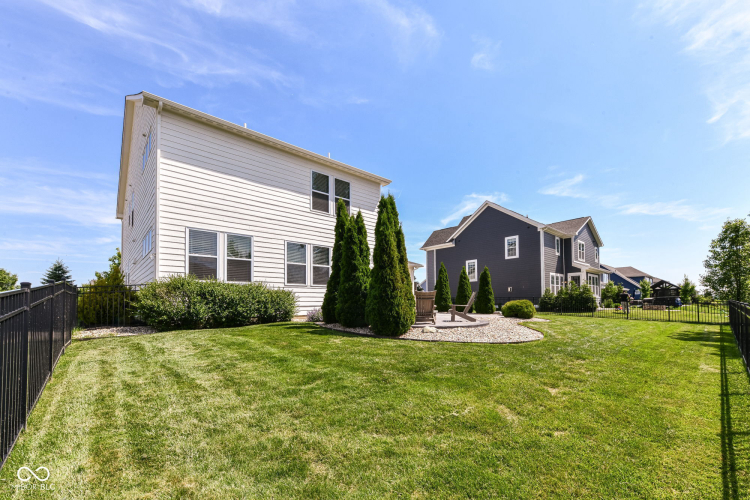 Listing Image 77