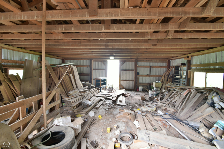 Listing Image 14