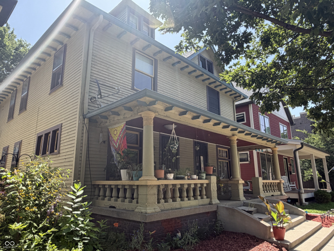 Listing Image 5