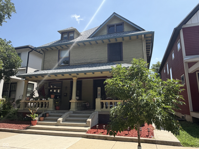 Listing Image 9