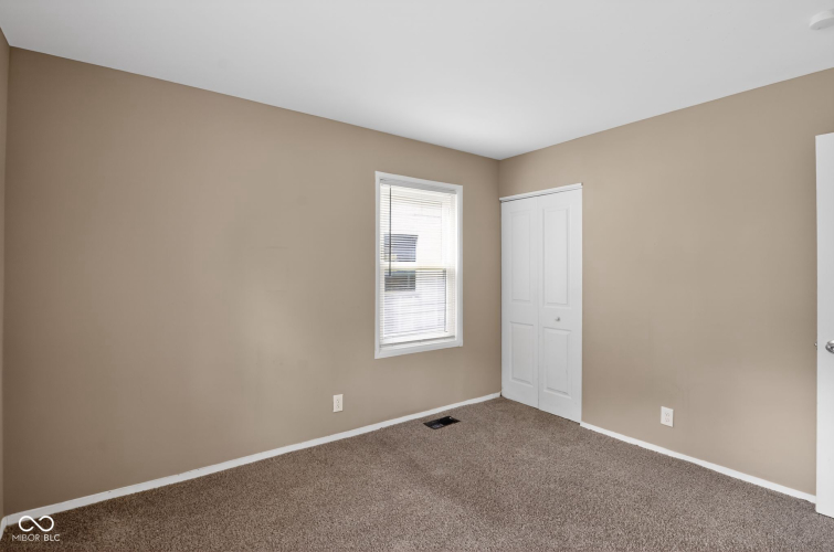 Listing Image 30