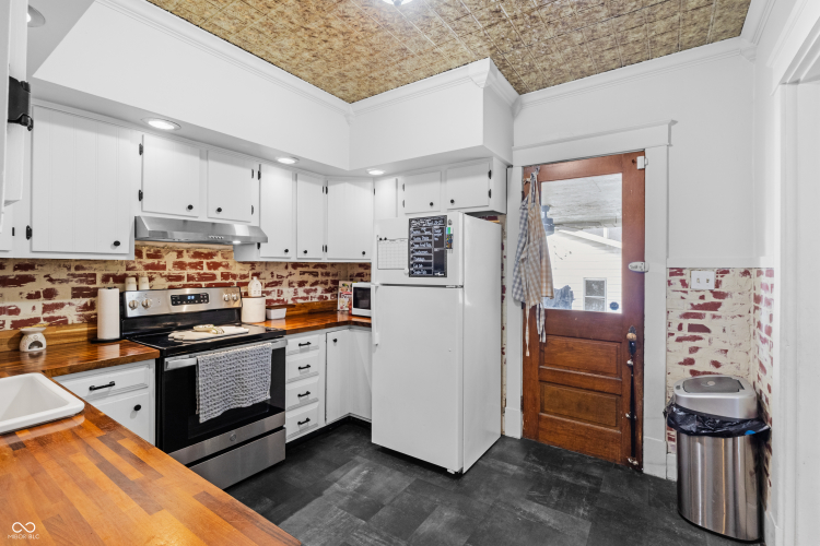 Listing Image 18