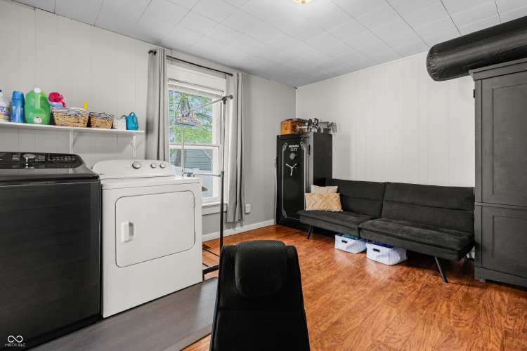 Listing Image 22