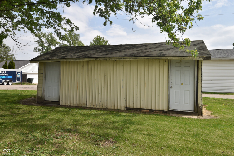 Listing Image 17