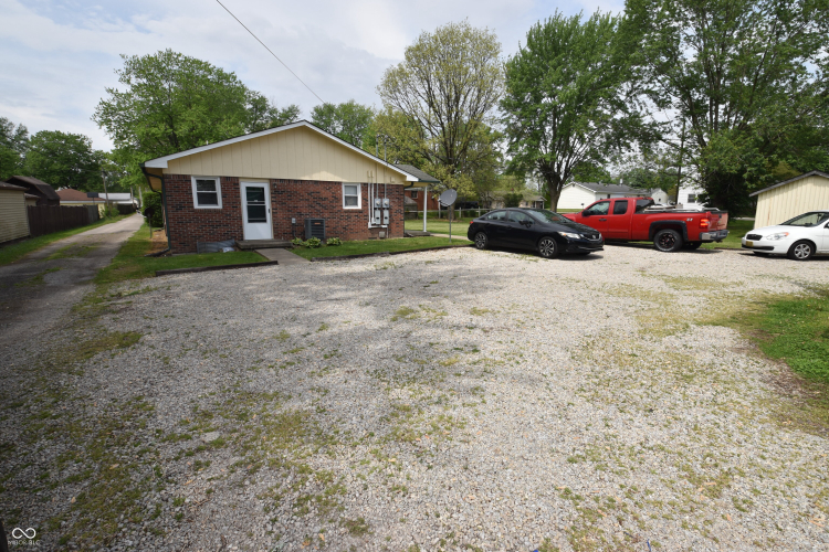 Listing Image 8