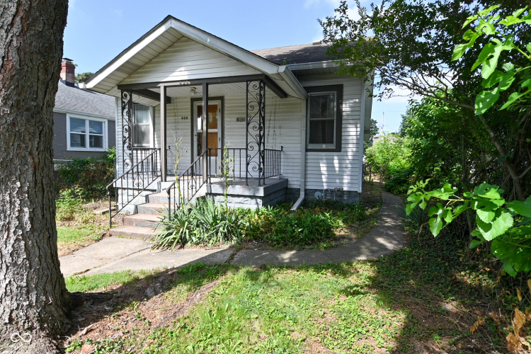 Listing Image 4