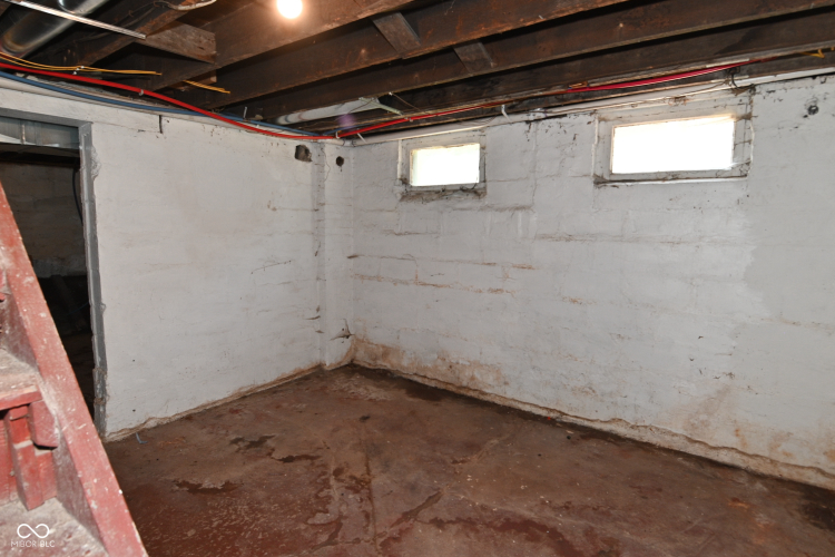 Listing Image 36