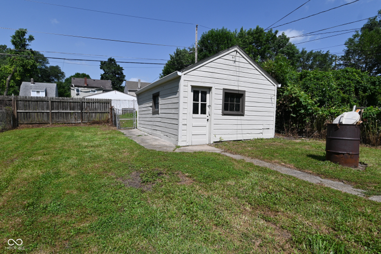 Listing Image 44
