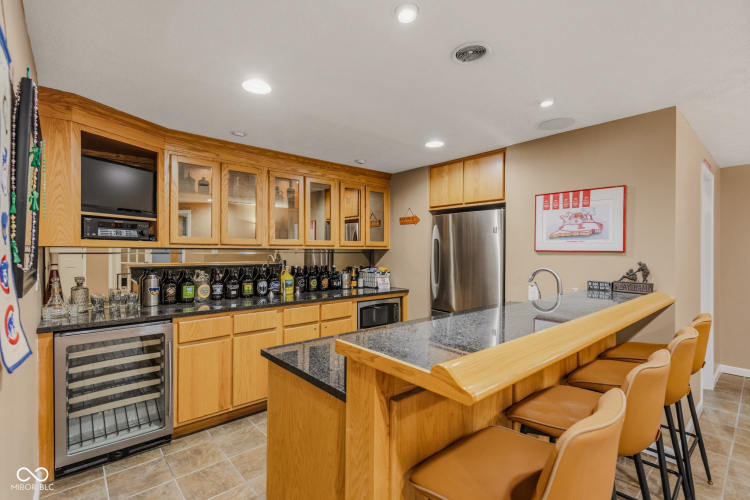 Listing Image 56