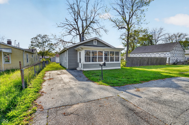 Listing Image 2